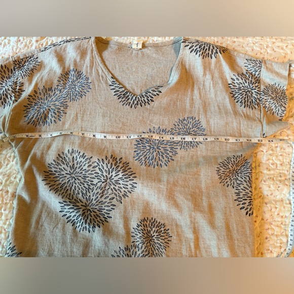 Smoking Lily tunic - Picture 7 of 8